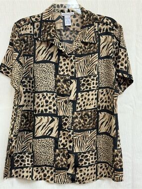 Anna and Frank women’s Short-Sleeve Animal Print Button-Up Shirt - Beige/Black
